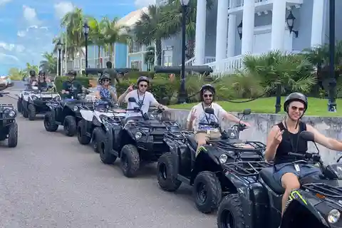 Nassau: Guided ATV Tour with Bahamian Lunch and Drink