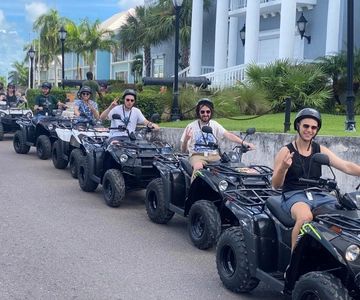 Nassau: Guidad ATV-tur med bahamansk lunch och dryck