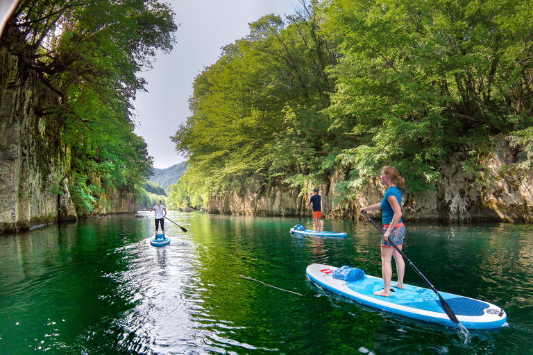 Meio dia de Stand-up Paddle Boarding no Rio Soča