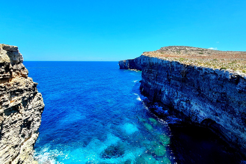 Gozo Unveiled: Guided Hiking in Comino Island