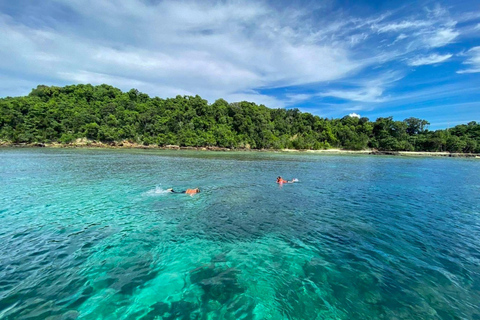 Phuket: Koraal-, Racha- en Maiton-eilanden snorkeltour