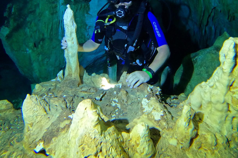 PUNTA CANA: DIVING IN CAVERNES OR CENOTES