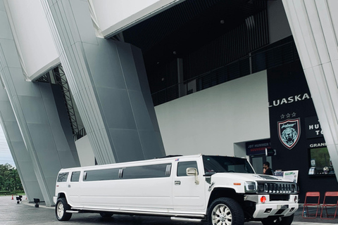 Warschau Highlights: Hummer Limo Tour: 3 oder 5-Stunden3 Stunden private Hummer Warschau Tour