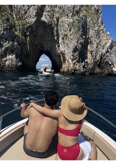Da Positano: Escursione privata di un giorno a Capri in barca con skipper