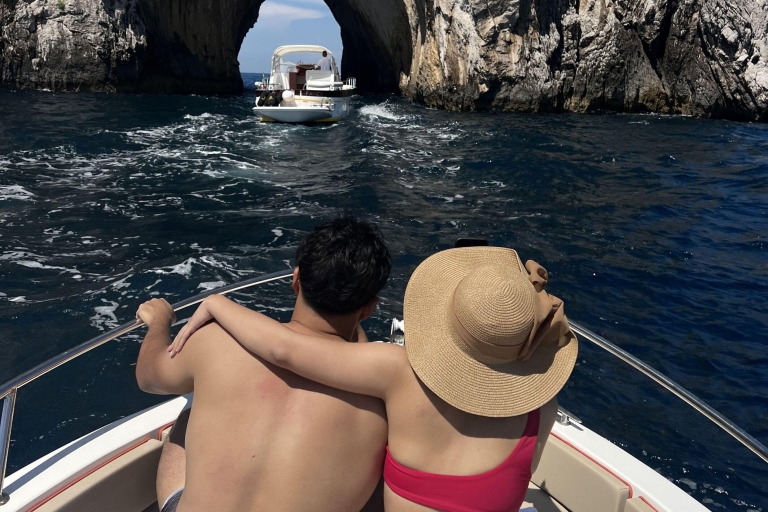 Visite privée de Capri en bateau depuis Positano, avec skipper