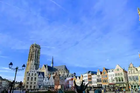 Mechelen: Guided Walking Tour