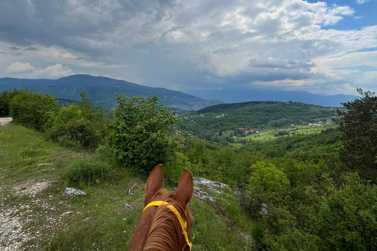 Sarajevo: Scenic Horseback Ride with Optional Lunch