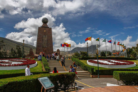 Quito: Mitad del Mundo, Intiñan Museum, and Pululahua Quito: Equator, Intiñan Museum, and Pululahua group Tour