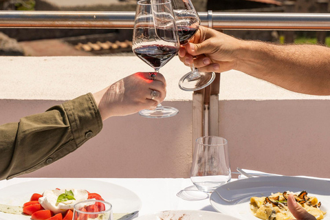 Pompeii: Guided Tour and Tasting Experience inside the Ruins