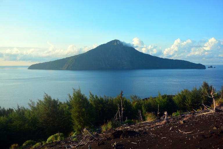 Krakatoa Vulkan Ein-Tages-Tour von JakartaKrakatoa Ein-Tages-Tour von Jakarta aus