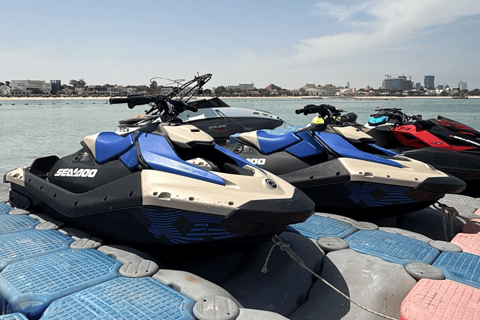 Doha: Adrenaline-Filled Jet Ski Tour at Katara Beach 60-minute jet ski ride