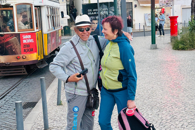 Lisbon: Private City Sightseeing Tour by Tuk Tuk Alfama/Chiado/Bairro Alto/Eduardo VII 4-Hour Private Tour