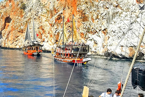 Alanya: Pirate Boat Adventure with Lunch & Soft Drinks