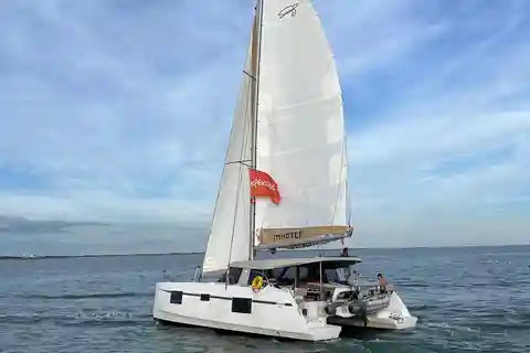 La Flotte en Ré - Cruzeiro longo em catamarã à vela 5H30