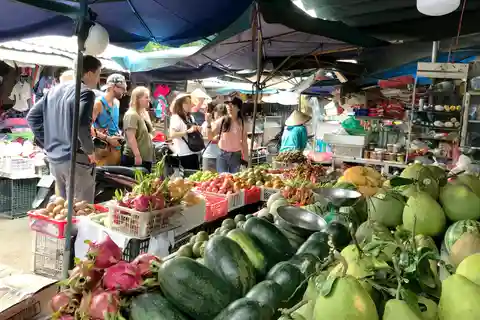 Hoi An: Eco en barco por el río Coco - Clase de cocina - Visita al mercado