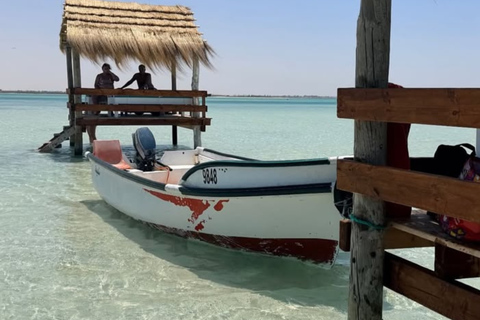 Djerba: Small Boat Escape to Hessi Jerbi White Sand Beach