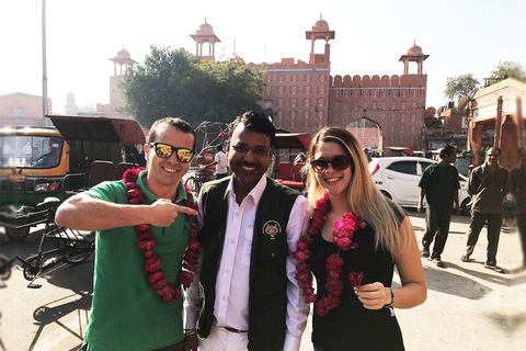 Jaipur: Overnight Trip from Delhi 2-Day Tour Without Guide