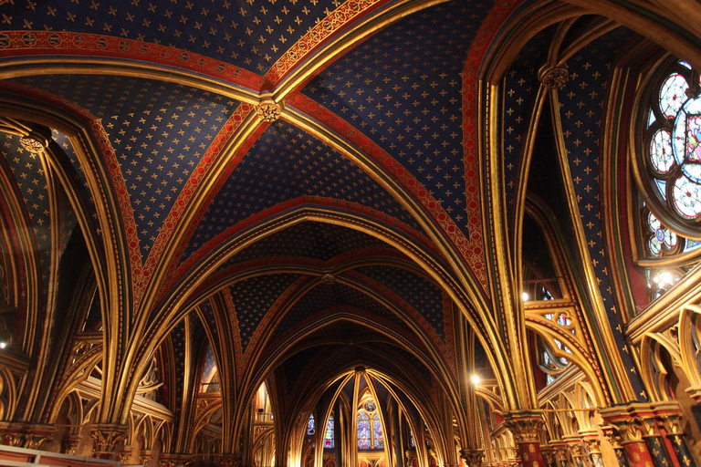 Paris: Sainte Chapelle Guided Tour with Reserved Access Sainte Chapelle Guided Tour with Reserved access