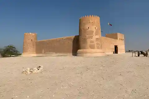 Doha: Tour del Qatar settentrionale, mangrovie, forte di Zubara e viola