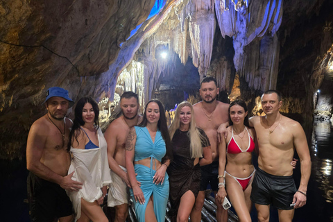 Coron: Pukaway Cave Private Tour with Picnic Lunch