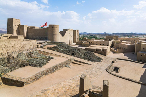 Hele dag naar Nizwa Markt &amp; Fort-Jabreen Kasteel-Bahla Fort