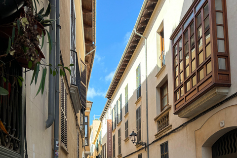 Palma de Mallorca: Private Guided Walking Tour with Tapas