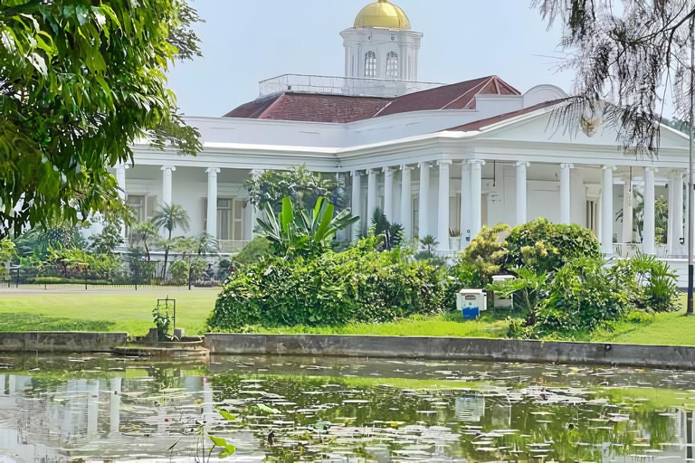 De Jacarta : Jardim Botânico, Cachoeiras, Vistas Naturais