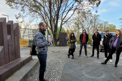 Berlin: Modernist Architecture Tour in the Hansaviertel Berlin: Walking Tour through the Hansaviertel