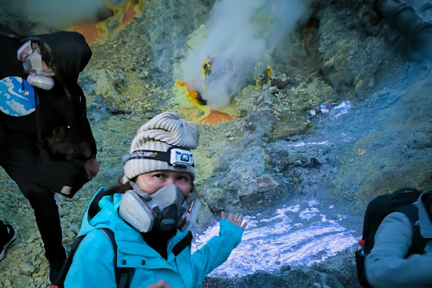 Banyuwangi : Mt Ijen with Local guide and Transfer Service