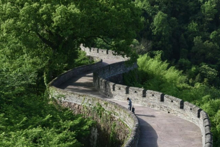 Linhai: Free Guided Tour Great Wall Climb & Old Street Walk