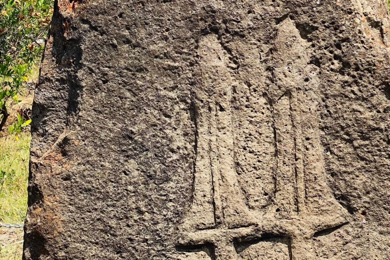 Excursión de un día a la iglesia rupestre de Adadi y al yacimiento arqueológico de Tiya