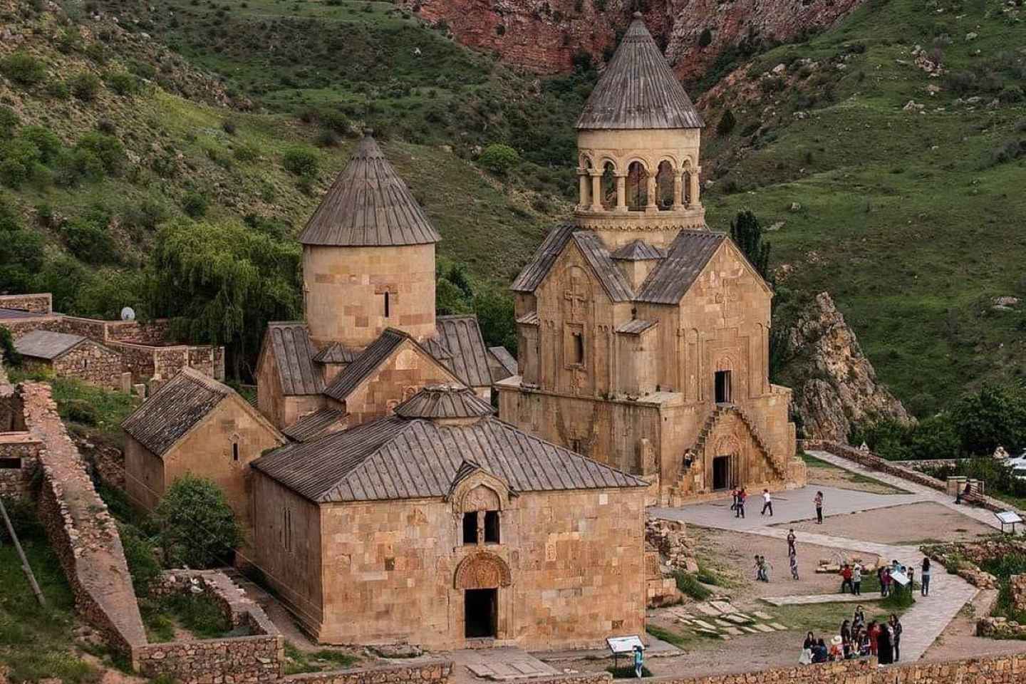 Private tour to Khor Virap Noravank wine tasting birds cave