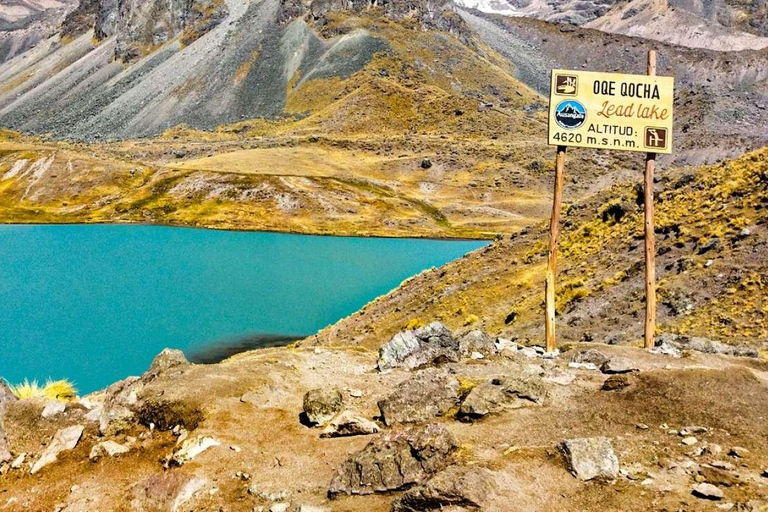 Ausangate's Hike - Seven Glacial Lakes