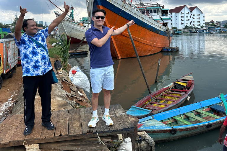 Tour in scooter della città di GiacartaTour della città in scooter a Giacarta