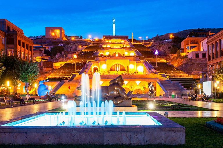 Walking City Tour in Yerevan with Brandy, 5 Wines & Bread