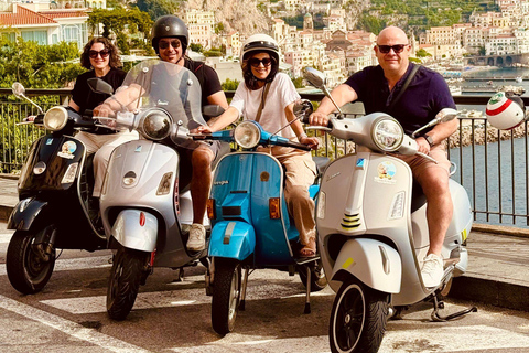 Sorrento Coast: Discover Hidden Gems by Vespa with a Buddy