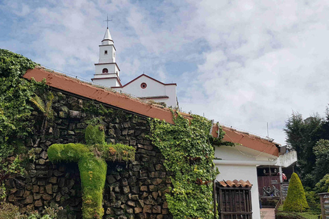 Tour privato di mezza giornata a Monserrate