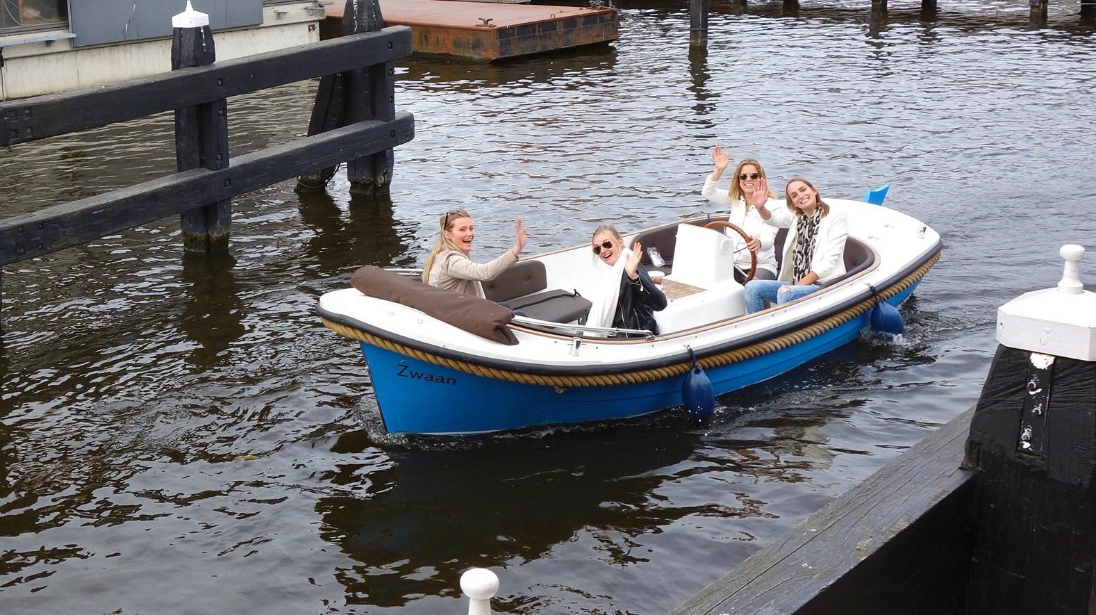Leiden: Elektrobootverleih (6 Pers.)
