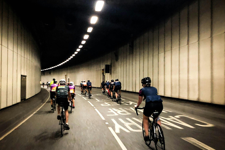 Mumbai: aventura noturna de ciclismo