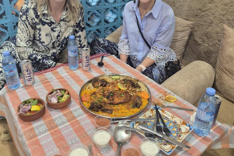 Castles, Clay & Culture: A Day in Nizwa & Bahla