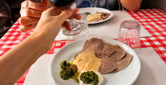 Turin: Piedmontese Street Food Walk in Italy&#39;s First Capital