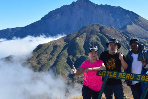 Arusha: Women's Mt. Meru 4-Day Trekking Adventure