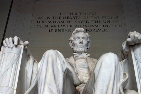 Washington, DC: Monuments Guided Tour with Transportation Monuments Day Tour