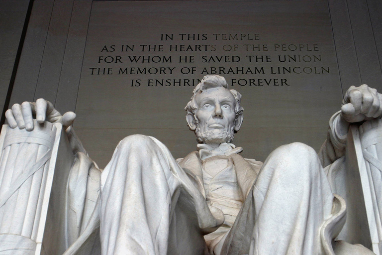 Washington, DC: Monuments Guided Tour with Transportation Monuments Day Tour