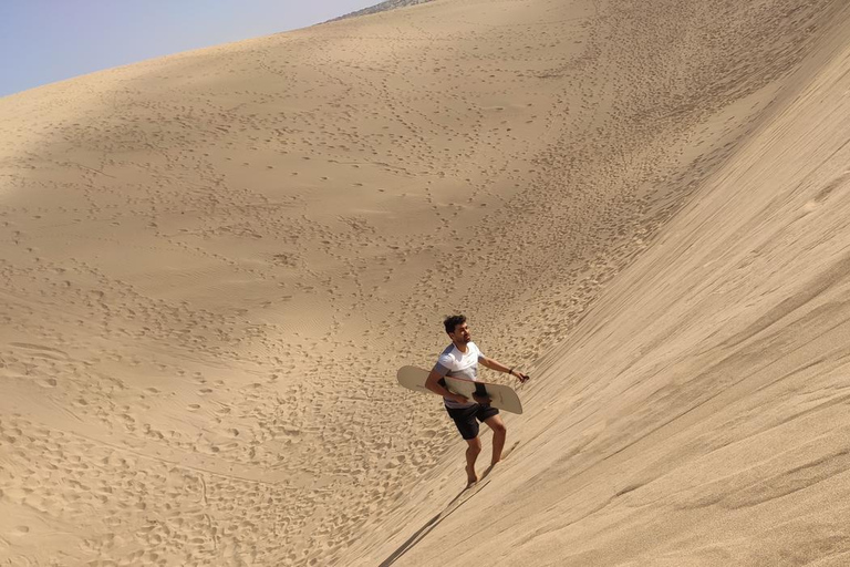 Van Agadir of Taghazout: Sandboarden in AgadirVanuit Agadir: Sandboarden in Agadir