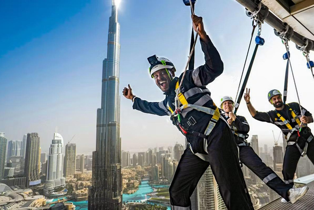 Dubaï : billets pour le Sky Views Observatory et toboggan en verre gratuit