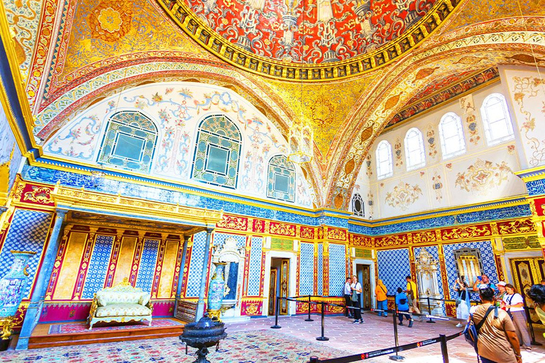 Topkapi Palace Guided Tour with Harem & Skip-the-Line Entry