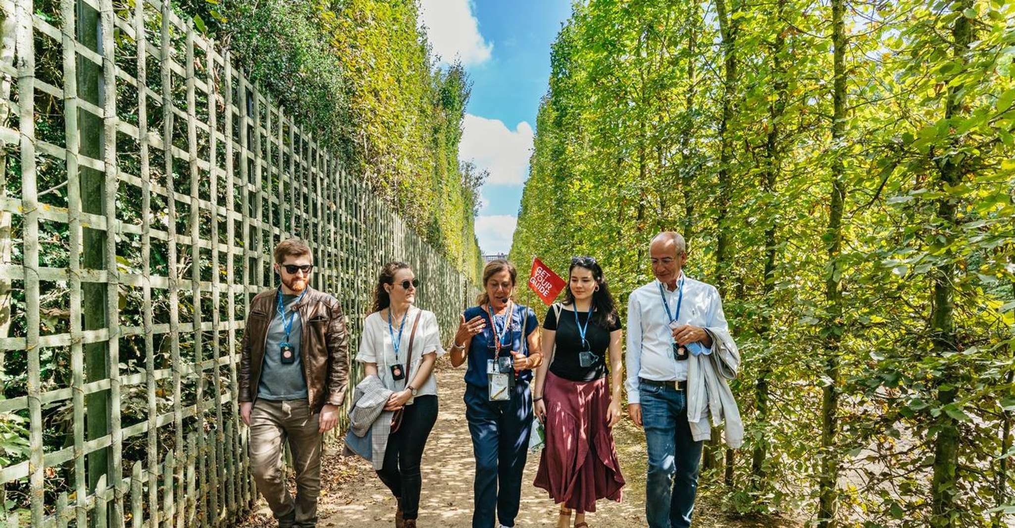 Versailles: Palace, Gardens & Queen’s Estate Guided Tour