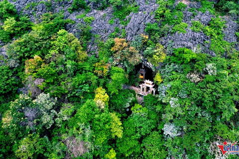 Hanoi: Trang An UNESCO, Mua Cave, Hoa Lu or Dich Long Pagoda GROUP: Hoa Lu, Trang An UNESCO BOAT, Mua Cave, Buffet, Cycle