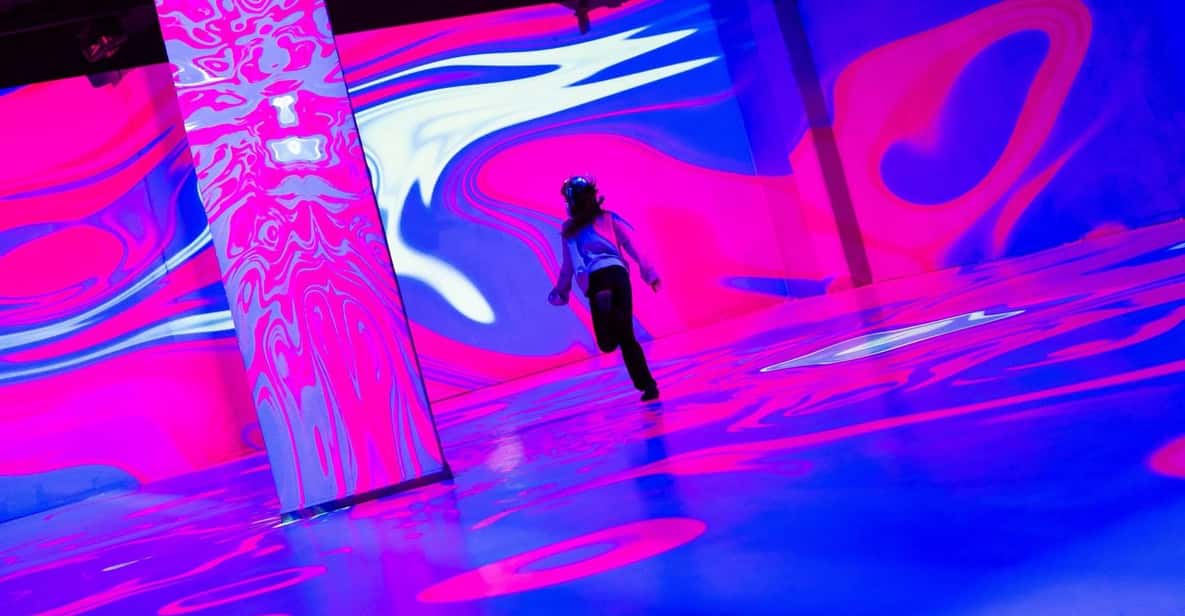 Afbeelding 9 van Eindhoven: Motion Experience Lichtkunst Speeltuin Ticket